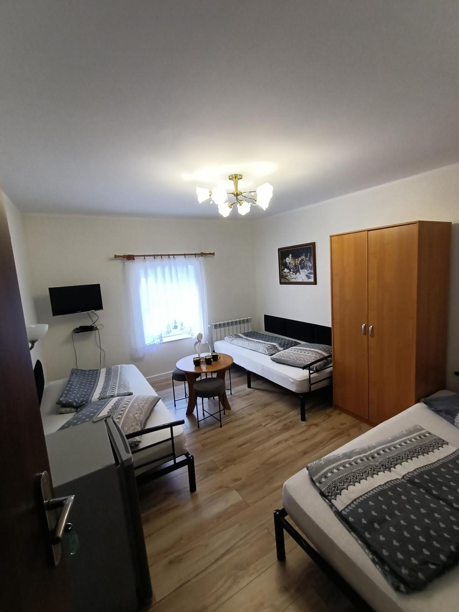 Pokoje Goscinne U Reni Wambierzyce Exterior photo