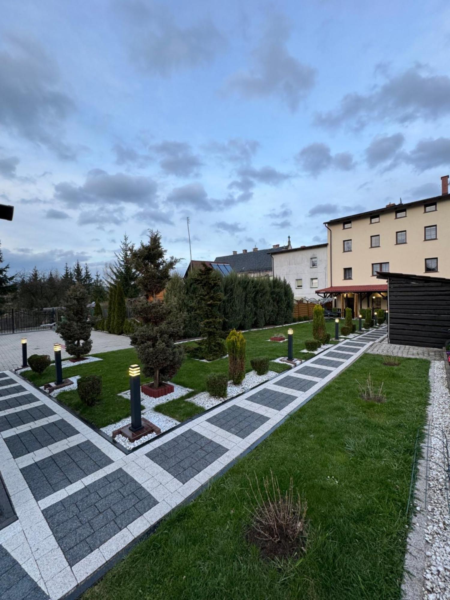 Pokoje Goscinne U Reni Wambierzyce Exterior photo
